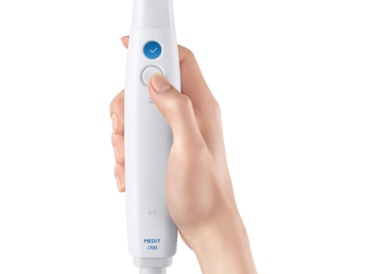 i700-wireless_remote-control-651x1024